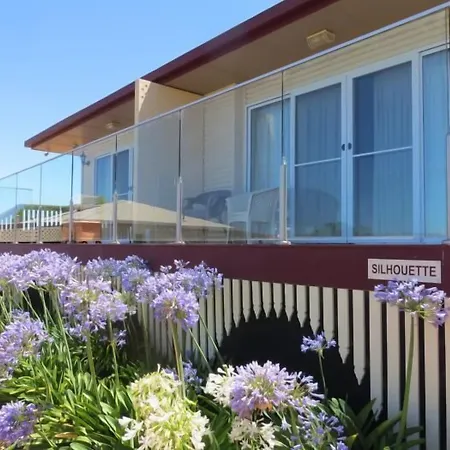 Gooromon Park Cottages, Canberra-2
