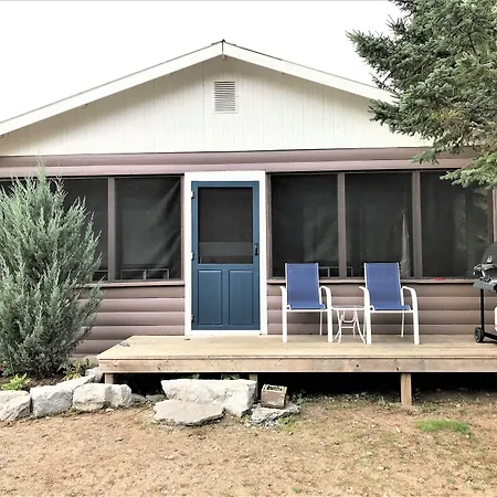 Hush Lodge And Cottages-3