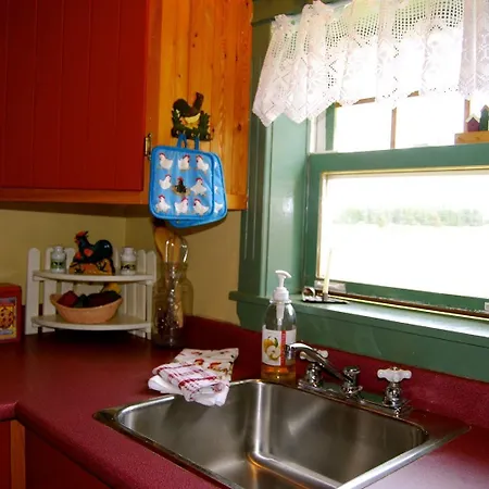 Bugaboo Cottages-3