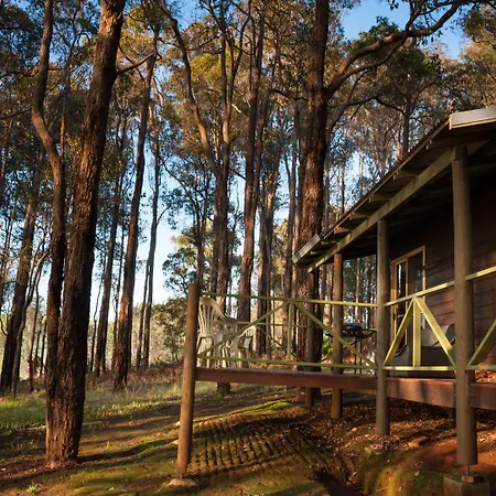 Balingup Heights Hilltop Forest Cottages-2