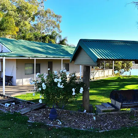 Mundic Waterfront Cottages-3