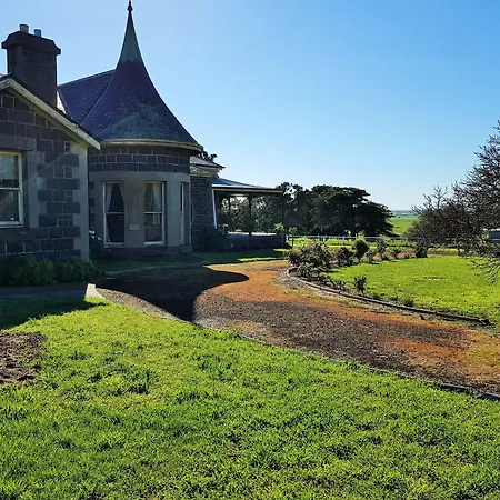Coragulac House Cottages-2