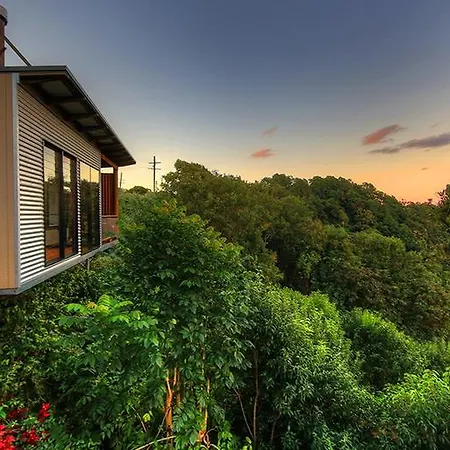At Remingtons Private Cottages Montville-3