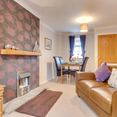 2 Bed In Ravenscar Oc-Sa880-3