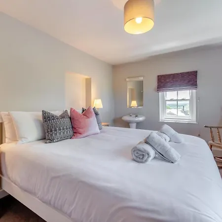 4 Bed In St. Brides Oc-O30488-3