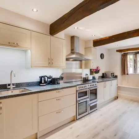 6 Bed In Tosside Near Settle Oc-Ds101-3