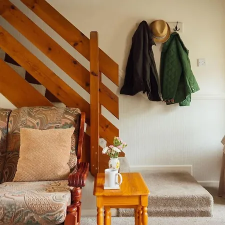Barn Cottage - Family-Friendly Cottage With Heated Indoor Pool-3