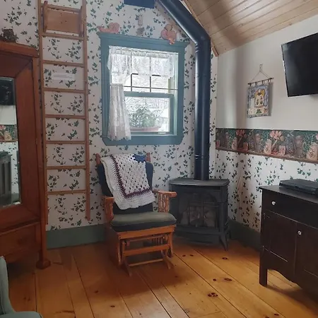 Bugaboo Cottages-3
