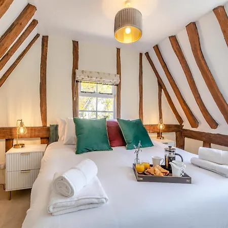 Oak Tree Cottage-2