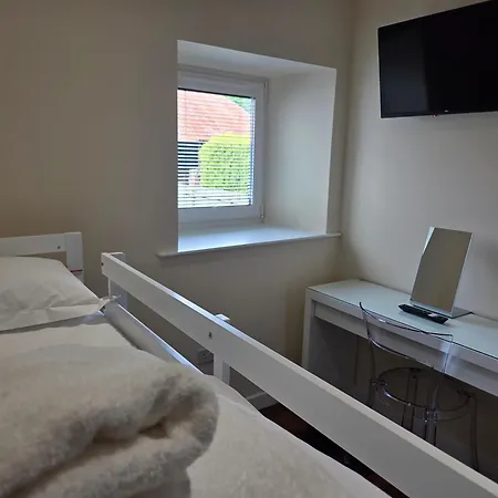 Auchendennan Farm Self Catering Cottages-2