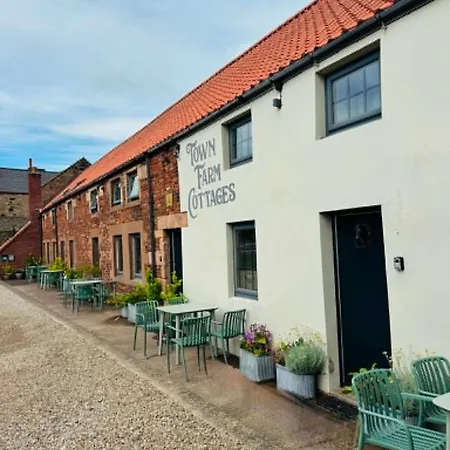 Town Farm Cottages Beadnell By Coast & Country Stays-3