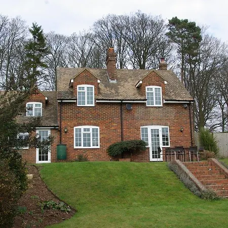 Leeds Castle Holiday Cottages-2