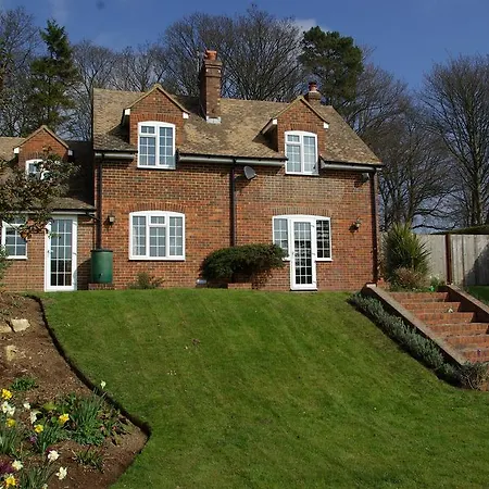 Leeds Castle Holiday Cottages-3
