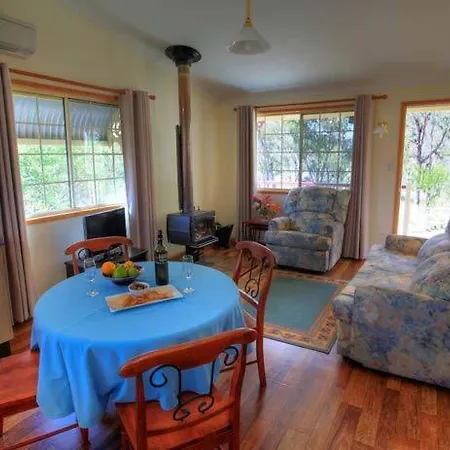 Accommodation Creek Cottages & Sundown View Suites-2