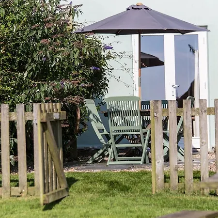 Cheristow Farm Cottages-3