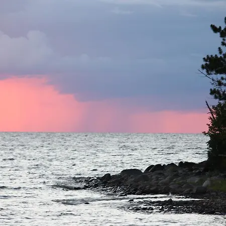 Chalkley'S Sandy Bay Cottage Resort-2