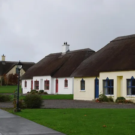 Old Killarney Cottages-3