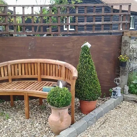 Stable Oak Cottages-3
