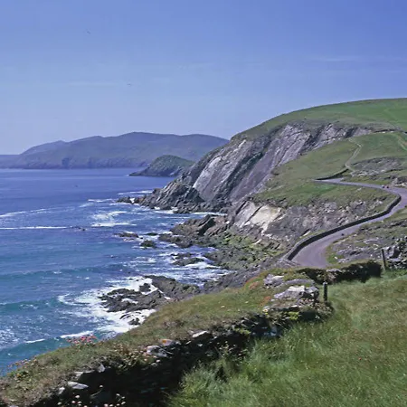 Dingle Marina Cottages-3