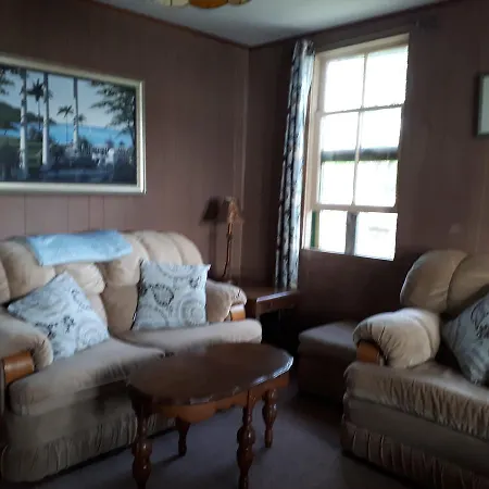 Chalkley'S Sandy Bay Cottage Resort-3