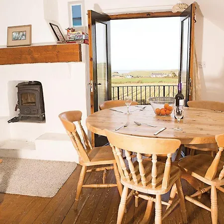 Ballylinney Holiday Cottages-2
