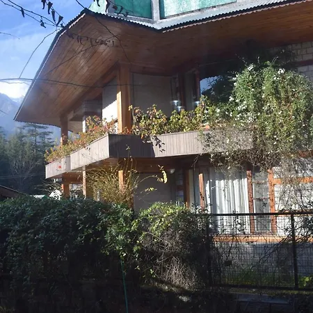 Retreat Cottage-2