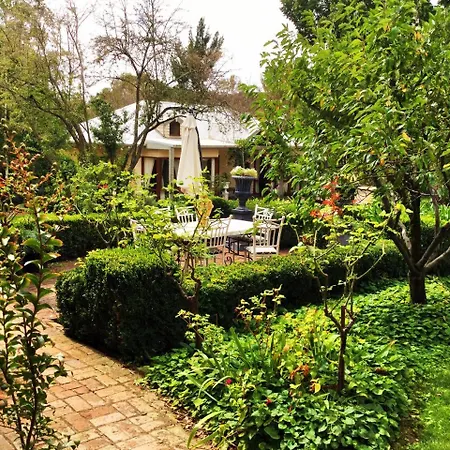 Bindley House B&B Cottage-2