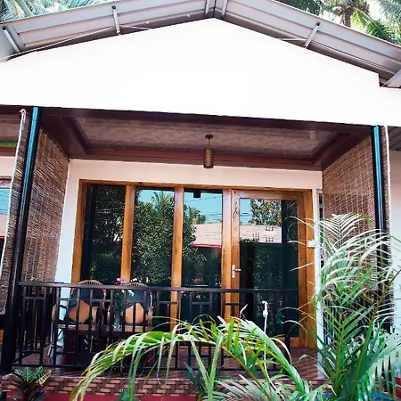 Patnem Beach Cottages-2