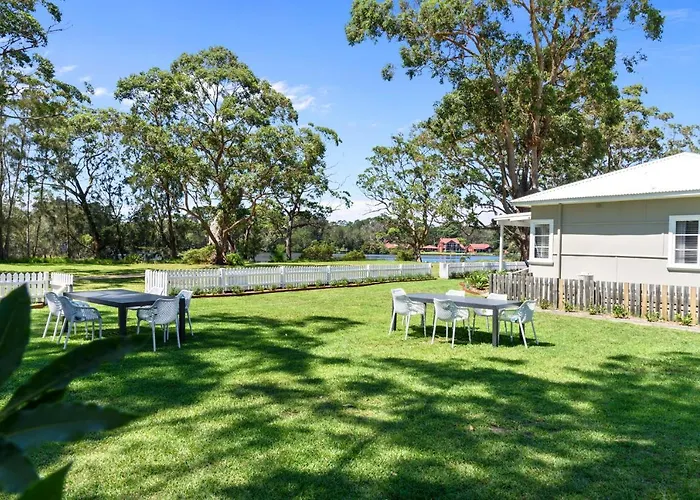 Calm Waters Waterfront Cottages Sussex Inlet