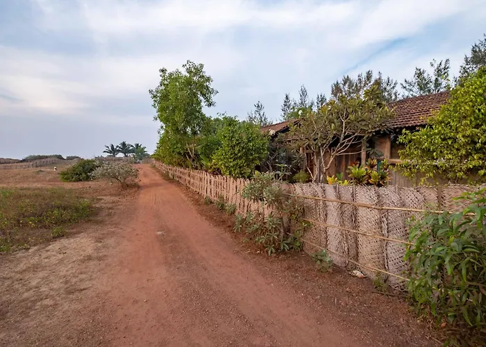 The Artist Cottages Morjim