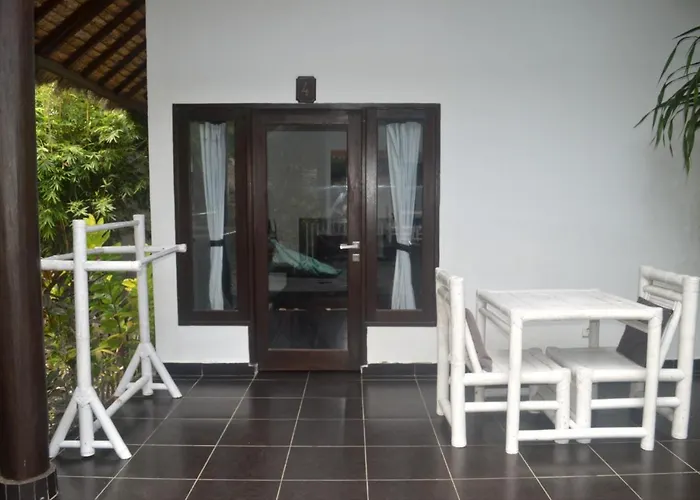 Black & White Cottages Gili Trawangan