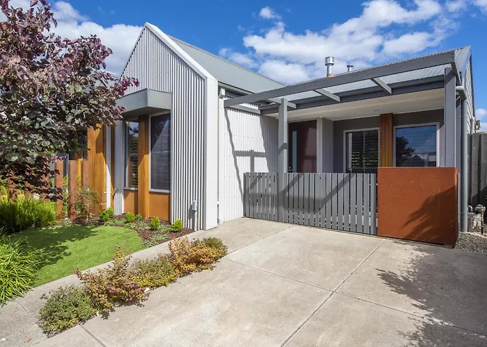 Mews Cottages Gisborne
