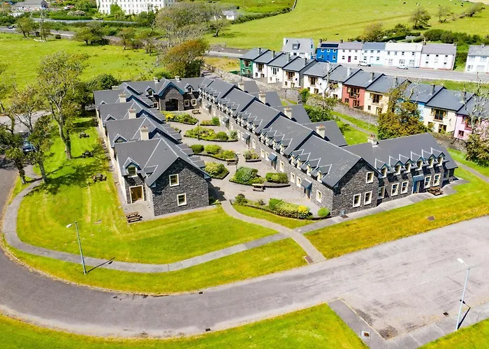 Dingle Courtyard Cottages 4 Bed Sleeps 8