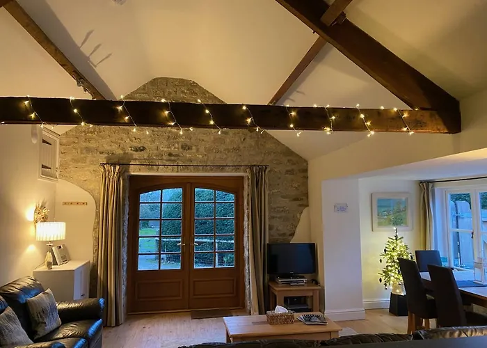 Norburton Hall Cottages Bridport