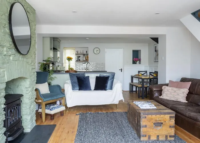 3 Coastguard Cottages Kingsbridge 