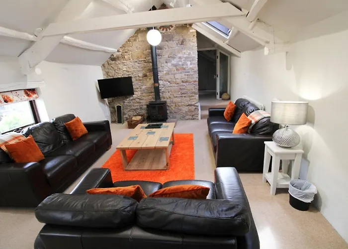Brae Fell Cottage, Sebergham, Nr Caldbeck Dog Friendly And Hot Tub