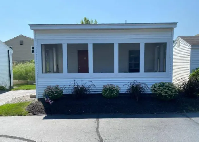 Carriage House Motel Cottages & Suites Wells