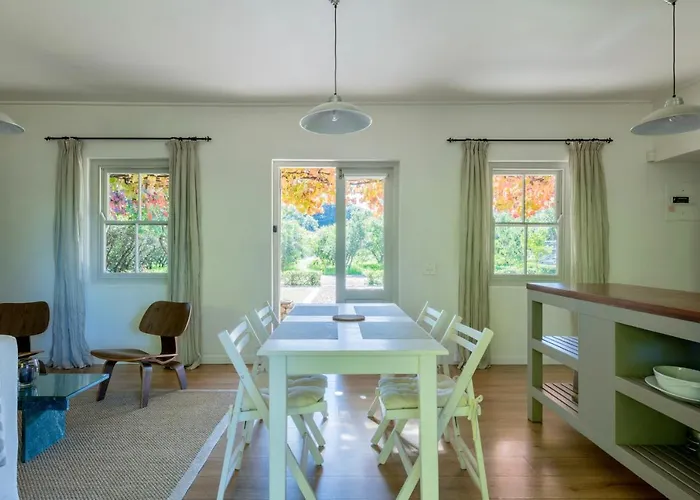 La Chataigne Wines & Guest Cottages Franschhoek