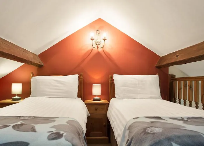 The Coppermines Mountain Cottages - Carpenters, Millrace, Pelton Wheel, Sleeps 14 Coniston