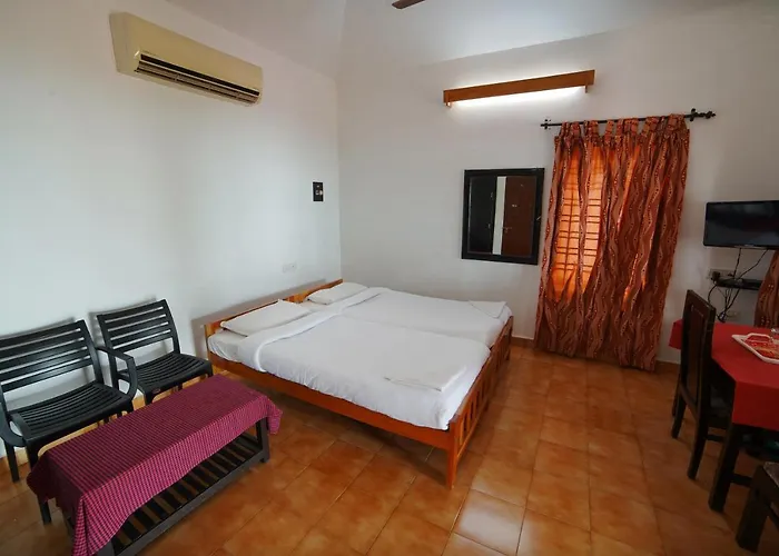 Illikkalam Lakeside Cottages Kumarakom