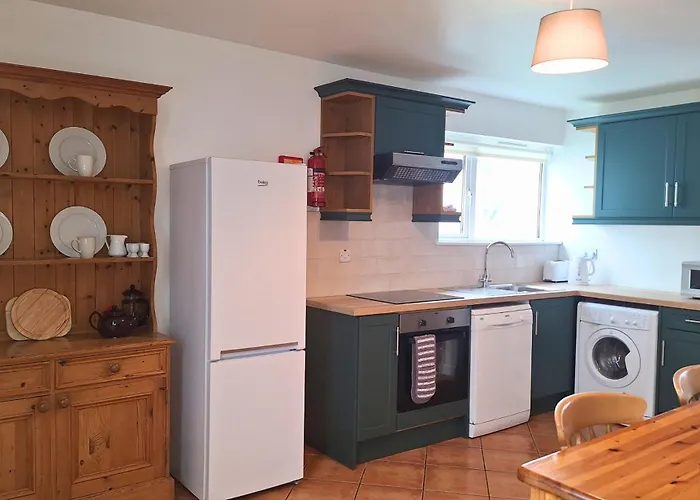 Dingle Harbour Cottages 3 Bed Sleeps 7 By Trident Holiday Homes