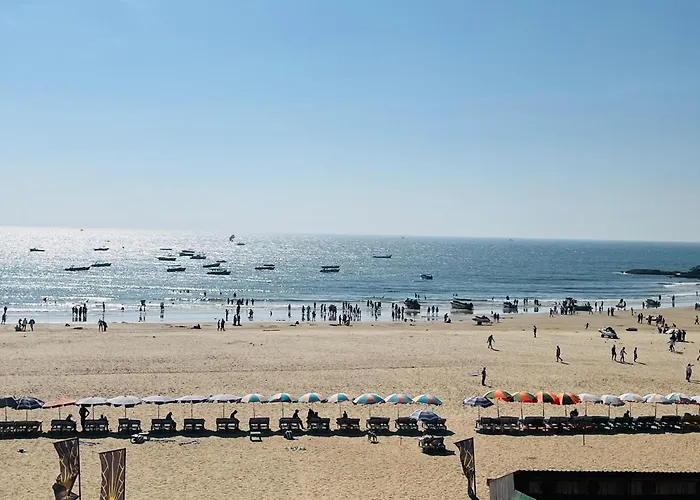 Baga Beach Sunset And Spa