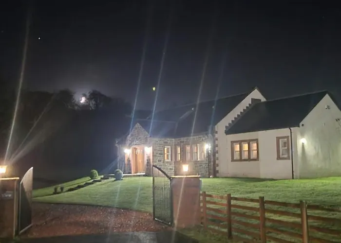 Auchendennan Farm Self Catering Cottages Balloch