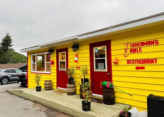 Knotty Pine Cottages, Suites & Motel Rooms Ingonish