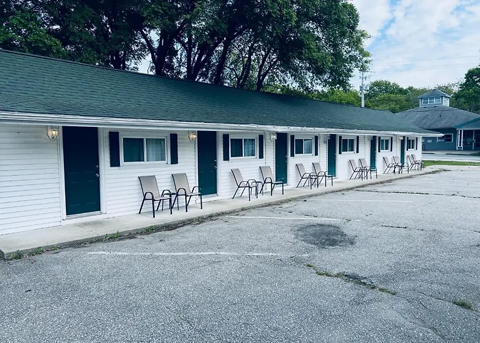 Mackenzie Motel & Cottages Shelburne