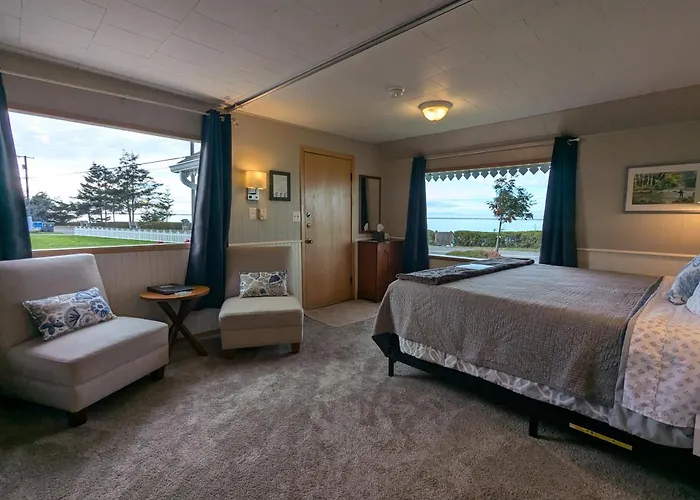 Juan De Fuca Waterfront Hotel & Cottages Sequim