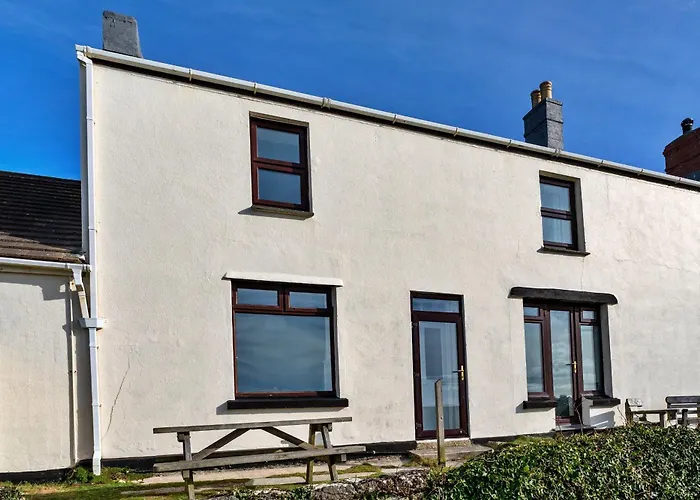 Finest Retreats - Longships Villa Sennen