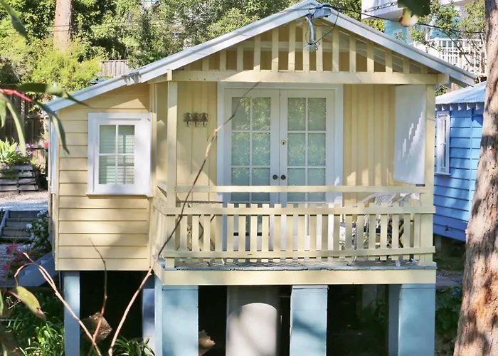 Cottage 4 Hyams Beach Seaside Cottages