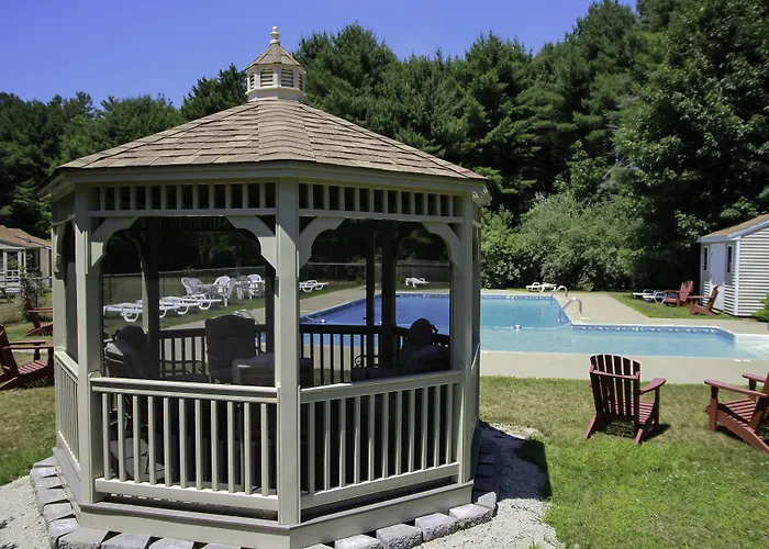 Kennebunk Gallery Motel And Cottages