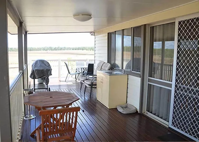 Lee Farm Stay Cottages Kingaroy